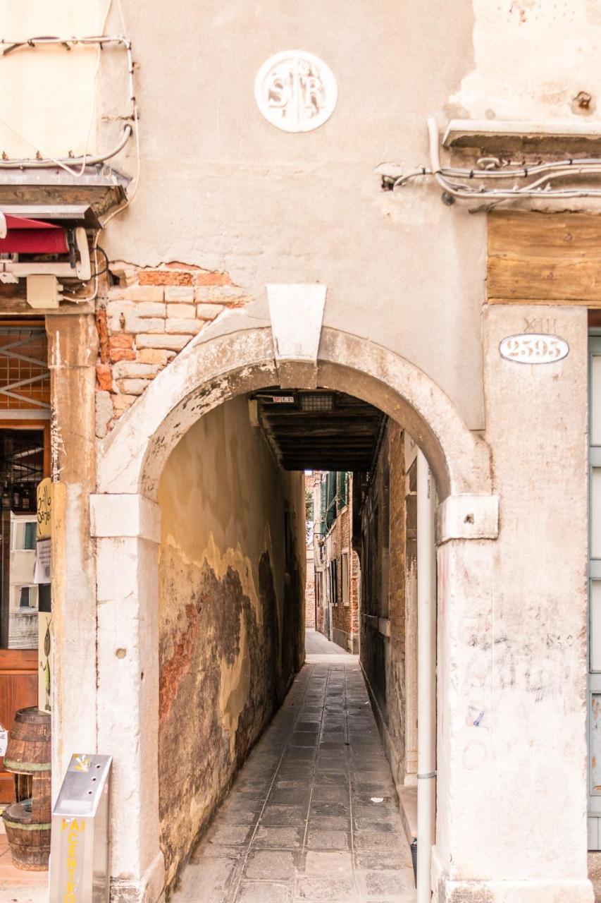 Appartamento Gold And Red - The Venetian Style With Terrace Esterno foto
